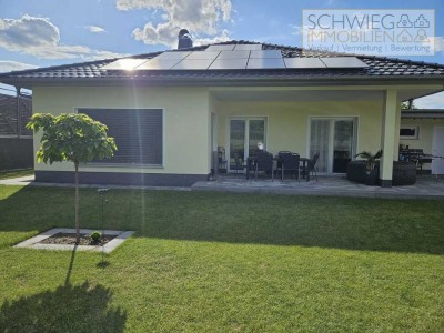 Bungalow mit 4 Zimmern, Bad, WC und Garage in Gallinchen, Wärmepumpe, Klimaanlage