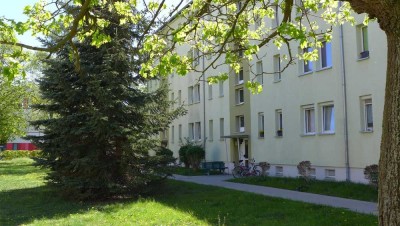 Zweiraumwohnung im Erdgeschoss mit Dusche