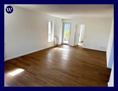 RENOVIERTE 2-Zimmer-Wohnung, Tageslichtbad + Wanne, Balkon, Keller - Sie müssen nur noch einziehen!