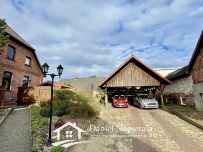 Hochklassige Doppelhaushälfte mit großem Doppelcarport in Uelzen OT Oldenstadt