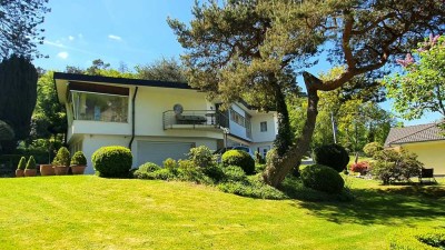 Moderner Bungalow mit Traumgarten