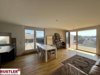 PRÄCHTIGE 4 ZIMMER-WOHNUNG - KÜCHE + 2 BÄDER + 2 TERRASSEN + FITNESSRAUM - ATTEMSGARTEN
