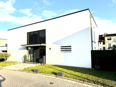 Einfamilienhaus mit lux. Innenausstattung und EBK in Völklingen