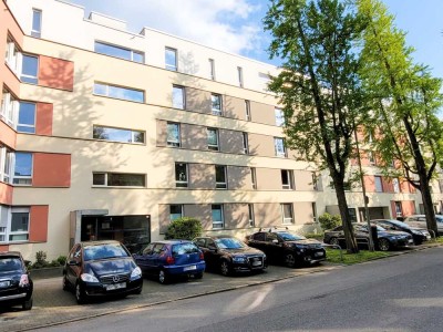 Krefeld - Cracau! Barrierefreie 4-Zimmer Wohnung in Top Zustand und Sonnenbalkon!