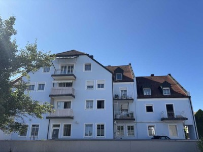 RESERVIERT! Provisionsfreie 1-Zimmer-Wohnung mit 4,5% potenzieller Rendite im Zentrum von Plattling