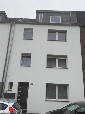 Attraktive Wohnung 2-Zimmer-Wohnung im kernsanierten Haus mit gehobener Innenausstattung in Düren