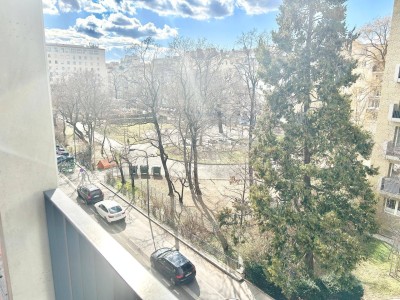 Modernes Studio mit Terrasse am Modenapark – Ruhig &amp; Zentral