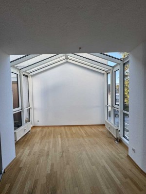 Gepflegte Maisonettewohnung mit 2,5 Zimmern und Garage nahe Postplatz