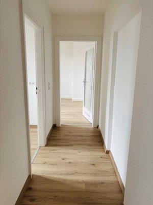 FRISCH RENOVIERTE 2-Zimmer-Wohnung mit Wohlfühlcharakter!