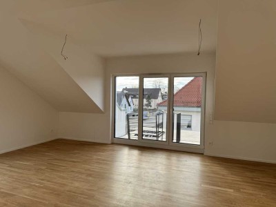 Lichtdurchflutete 2 Zimmer-Dachgeschosswohnung mit Südbalkon - Bezugsfertig