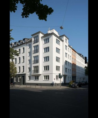 SELTENHEIT IN KÖ-NÄHE: GANZES 5. OG + DACHSCHOSS ALS PENTHOUSE-PROJEKT MIT RUNDUMSICHT