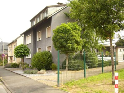 Freundliche 3,5-Zimmer-DG-Wohnung mit Balkon in Lünen-Brambauer