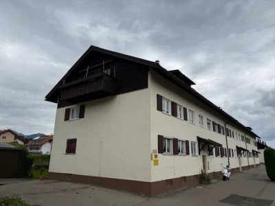 Modernisierte 2-Zimmer Wohnung mit Balkon und Bergsicht in Sonthofen!