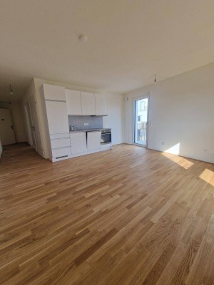 Erstbezug-Wohnung mit Fußbodenkühlung und 2 Balkonen!