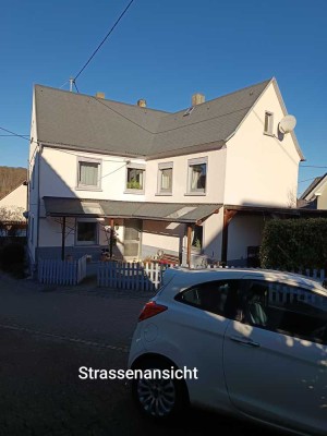 Charmantes Einfamilienhaus mit Scheune,Werkstatt und Garten in Nomborn/Westerwald