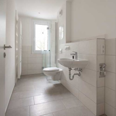 2 Zimmer, Aufzug, neu saniert ab 01.01.2026