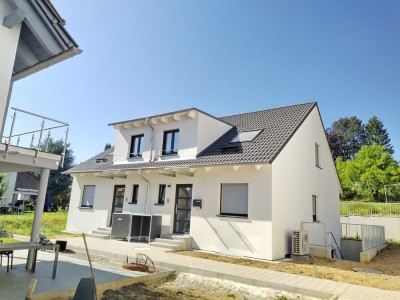 Idyllische & neuwertige 5-Zimmer-DHH mit EBK Magstadt - Perfekt für Familien