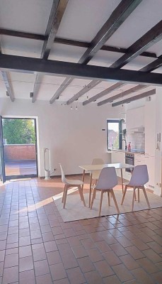 °°Helle Wohlfühl°° Maisonnette 2 Zi Wohnung - großer Wohn-Essbereich mit Dachterrasse + Spitzboden°°