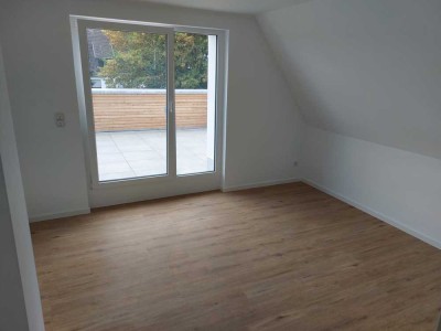 Erstbezug nach Sanierung: 3-Zi-Dachgeschosswohnung in Sackgassenlage Osnabrück-Schölerberg