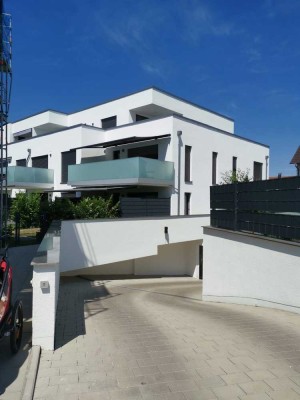 Geschmackvolle, neuwertige 3,5-Raum-Wohnung mit gehobener Innenausstattung mit Balkon in Illertissen