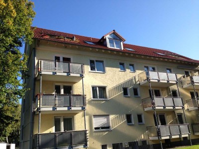 Erstbezug nach Sanierung: Charmante 2-Zimmer-Dachgeschosswohnung in Augsburg-Lechhausen