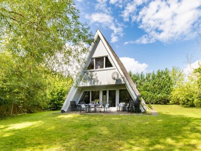 Idyllisch gelegenes "Nurdachhaus" 
in Ostsee-Strandnähe