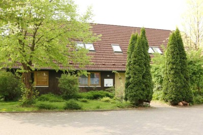 Am heiligen Hain - helle und freundliche Wohnung mit Garten und Terrasse