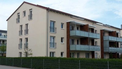 Wunderschöne 2-Zimmer Dachgeschosswohnung in Göggingen mit großer Dachterrasse
