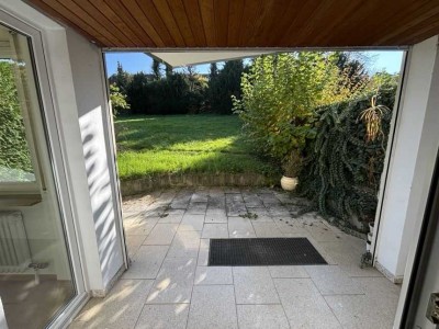 ++sofort verfügbare 2,5 Zimmerwohnung mit Terrasse und tollem Garten ++