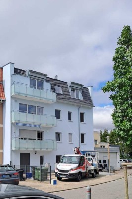 Neubezug: Mansarde mit tollem Ausblick