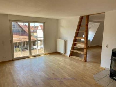 Vollständig renovierte 5-Raum-Wohnung mit Balkon und Einbauküche in Tübingen (Kreis)