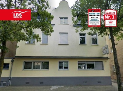 Attraktives Mehrfamilienhaus mit Großraumgarage & Hobbyhalle