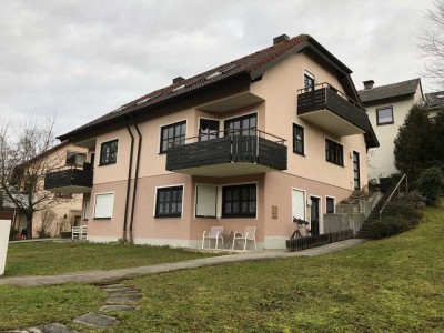Doppelhaushälfte im Grünen von Versbach
