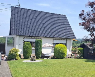 Familientraum mit Weitblick – Freistehendes Einfamilienhaus in 53567 Schöneberg (Asbach)