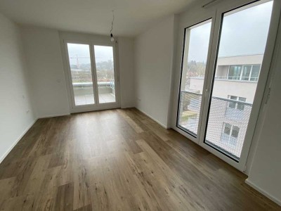 Moderne, geräumige und helle 2-Zimmer-Wohnung mit zwei Balkonen und Abstellkammer