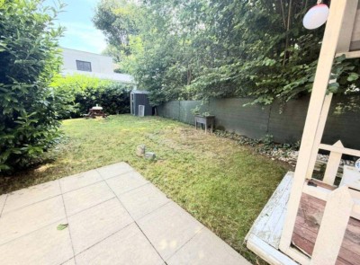 Ruhelage am Stadtrand, großzügige 3ZI mit Terrasse, Garten und Carport