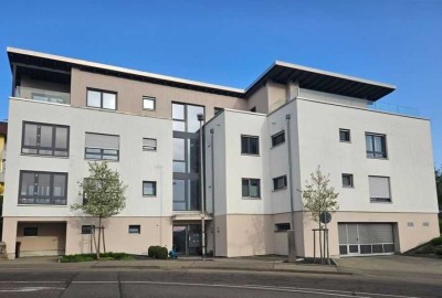 Moderne und energieeffiziente 3-Zimmer-Wohnung mit Balkon, Garage und Stellplatz