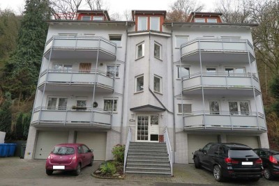 2 Zimmer-Küche-Bad Dachgeschosswohnung