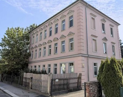 Helle 2-Zimmer-Dachgeschosswohnung mit großer Dachterrasse in ruhiger Lage von Dresden-Seidnitz