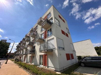 2-Zimmer mit EBK, Balkon und Duschbad!