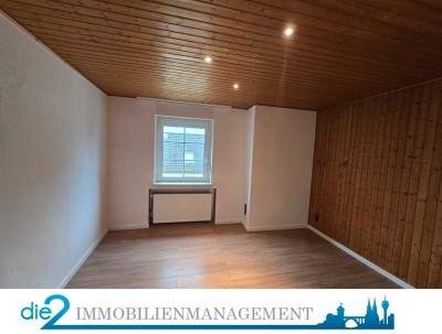 Helle und frisch renovierte 2-Zimmerwohnung in Wald!