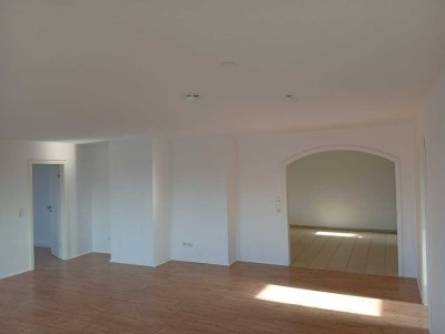 helle und geräumige 3,5-Raum-Wohnung in Gelnhausen Roth