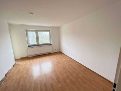 Neu renovierte 3 Zimmer Wohnung mit Balkon in Ginnheim