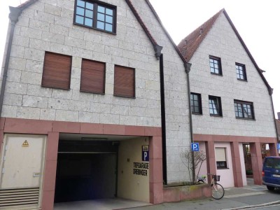 Saniertes und möbliertes 50 m2 2-Zimmer-Apartment mit Einbauküche und großem Innenhof