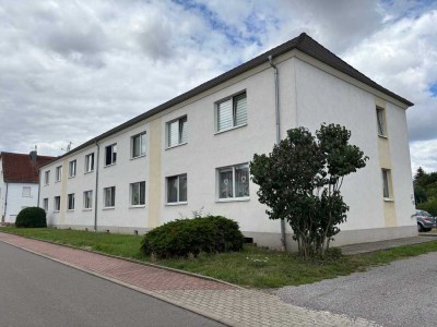 Gepflegtes Mehrfamilienhaus in ruhiger und grüner Wohnlage !!