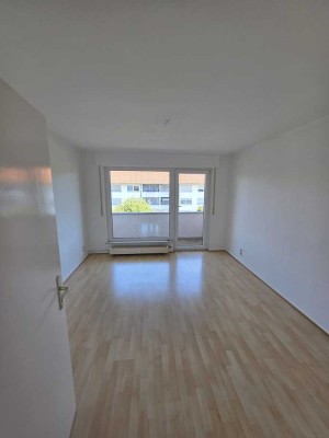 Frisch renovierte 2-Zimmer-Wohnung mit Balkon in Lörrach