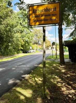 Investieren mit Zukunft: Vermietete Maisonette in Grünheide – Mieterhöhungspotenzial inklusive