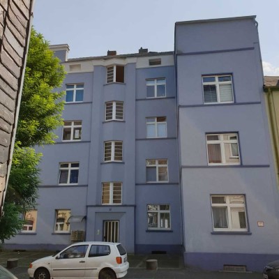 Schöne 3 Zimmer Wohnung mit Balkon