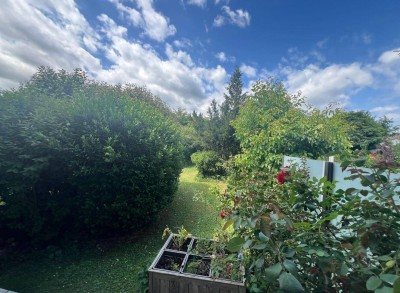 Gemütliches Reihenhaus mit schönem Garten und Garage