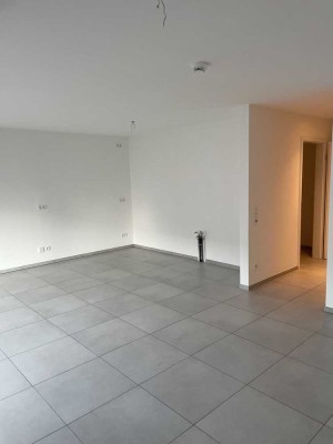 2-Zimmer mit Balkon und Küche